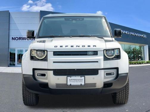 Fuji White 2024 Land Rover Defender P300