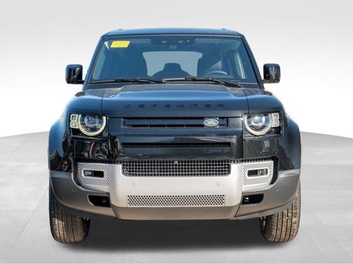 2025 Land Rover Defender P400 S