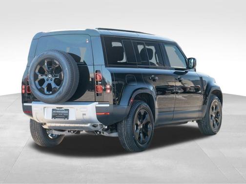2025 Land Rover Defender P400 S