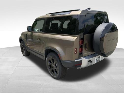 2025 Land Rover Defender P300 S