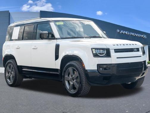Fuji White 2026 Land Rover Defender P400 X-Dynamic SE
