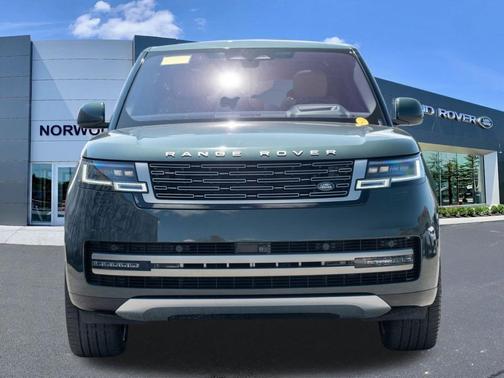 Belgravia Green 2023 Land Rover Range Rover P530 SE
