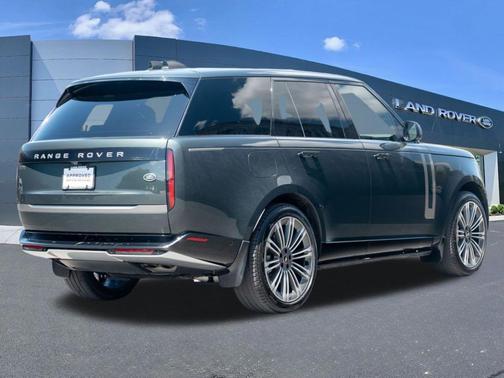 Belgravia Green 2023 Land Rover Range Rover P530 SE
