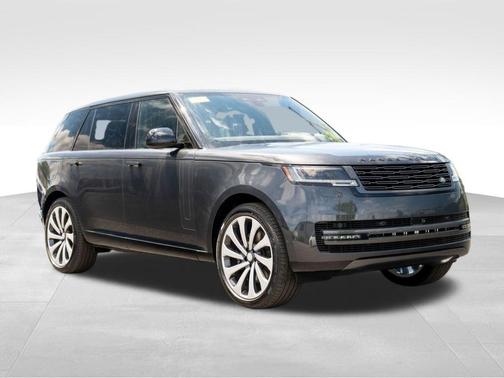 2025 Land Rover Range Rover P530 SE 7 Seat
