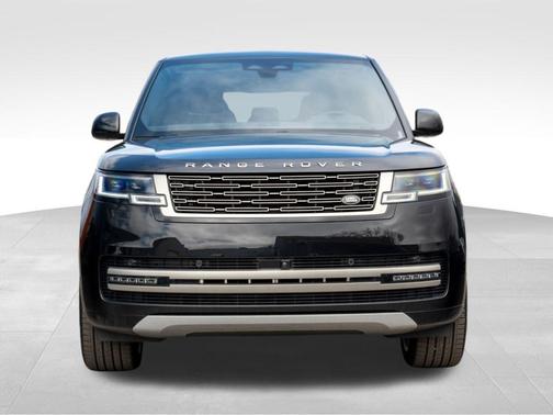 2025 Land Rover Range Rover P400 SE 7 Seat