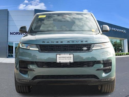 Giola Green 2024 Land Rover Range Rover Sport SE