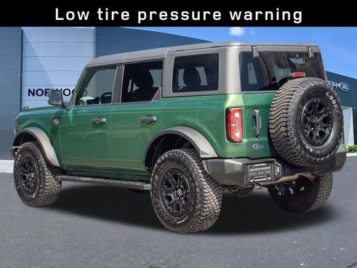 Eruption Green Metallic 2023 Ford Bronco Wildtrak