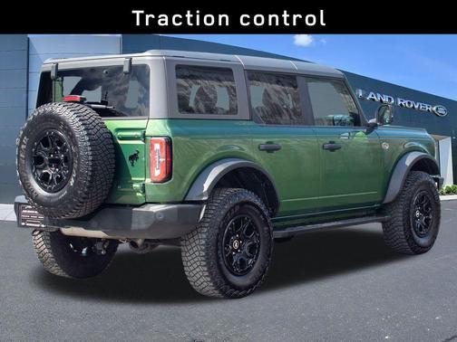 Eruption Green Metallic 2023 Ford Bronco Wildtrak