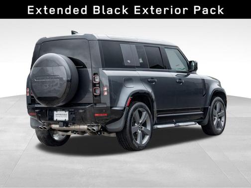 2023 Land Rover Defender 110 V8