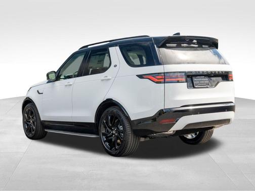 2025 Land Rover Discovery P300 Dynamic SE
