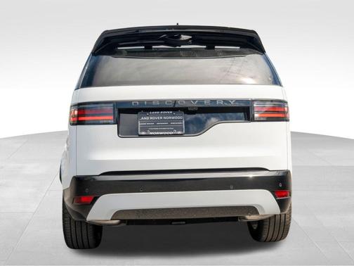 2025 Land Rover Discovery P300 Dynamic SE