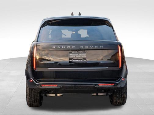 2026 Land Rover Range Rover SE