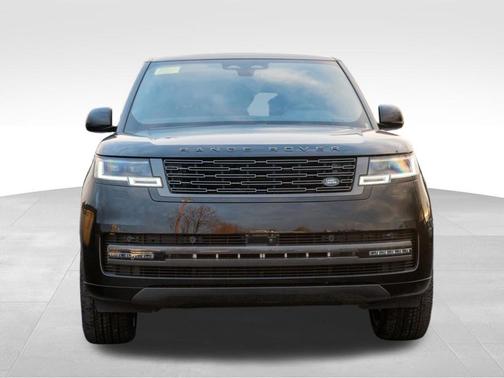 2026 Land Rover Range Rover SE