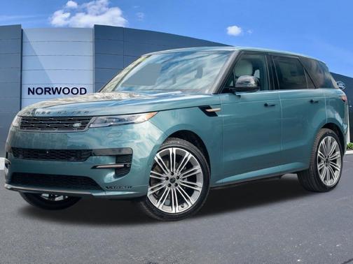 Giola Green 2026 Land Rover Range Rover Sport P460e Dynamic SE