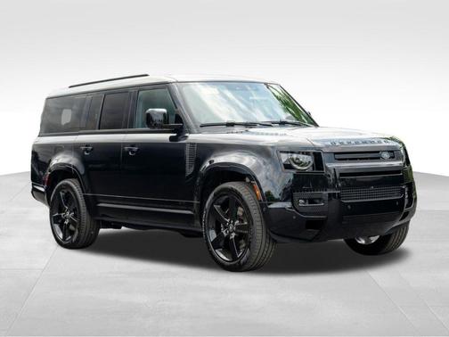 2025 Land Rover Defender P500 V8