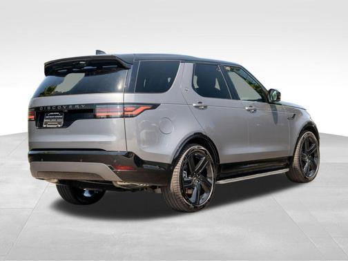 2025 Land Rover Discovery P360 Dynamic SE