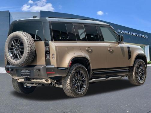 Gondwana Stone 2026 Land Rover Defender P400 X-Dynamic SE