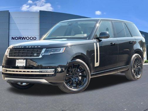 Santorini Black 2026 Land Rover Range Rover P400 SE