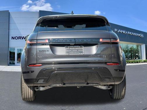 2026 Land Rover Range Rover Evoque Dynamic SE