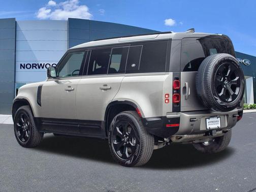 Silicon Silver 2024 Land Rover Defender 110 X-Dynamic SE