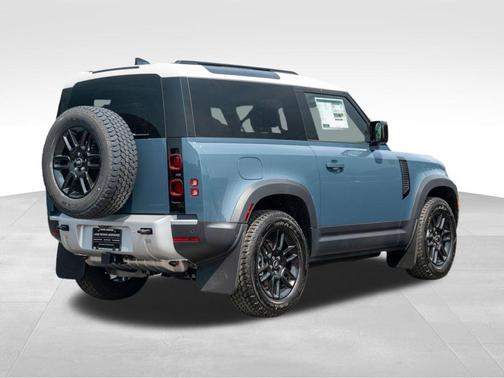2025 Land Rover Defender P300 S