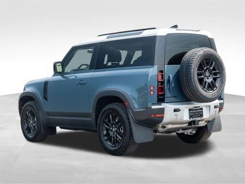 2025 Land Rover Defender P300 S