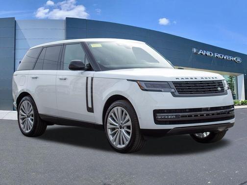 Fuji White 2026 Land Rover Range Rover P400 SE