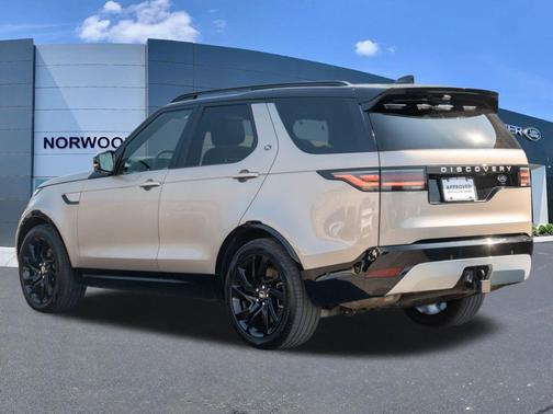 Lantau Bronze 2023 Land Rover Discovery P360 Metropolitan Edition