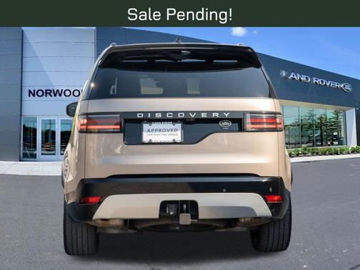 Lantau Bronze 2023 Land Rover Discovery P360 Metropolitan Edition