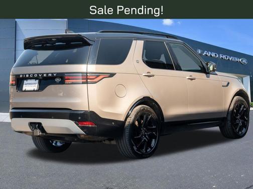 Lantau Bronze 2023 Land Rover Discovery P360 Metropolitan Edition