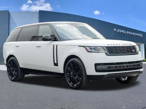 Fuji White 2026 Land Rover Range Rover P530 SE 7 Seat
