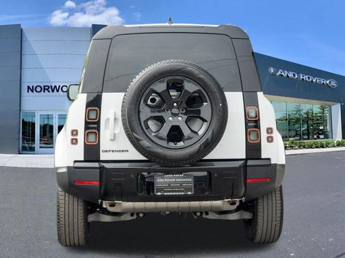Fuji White 2026 Land Rover Defender P300 S
