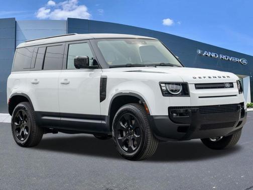 Fuji White 2026 Land Rover Defender P300 S