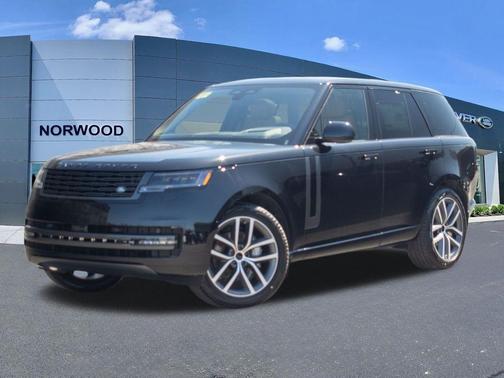 Santorini Black 2026 Land Rover Range Rover P400 SE