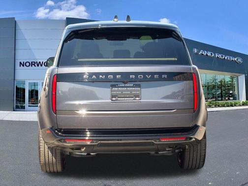 Varesine Blue 2026 Land Rover Range Rover P400 SE