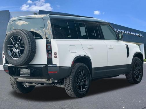 Fuji White 2026 Land Rover Defender P300 S