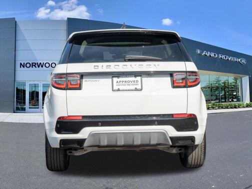 Fuji White 2025 Land Rover Discovery Sport S