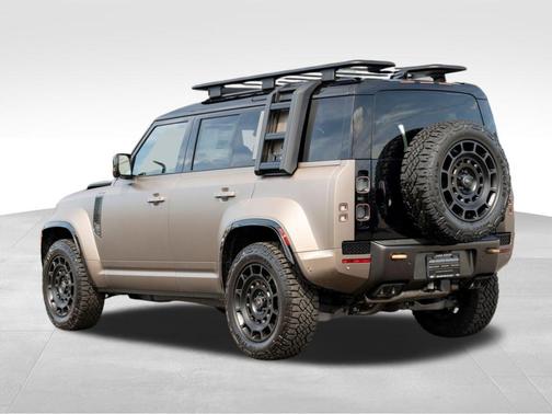 2025 Land Rover Defender V8
