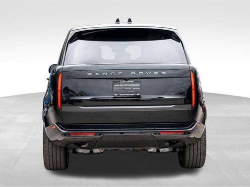 2025 Land Rover Range Rover P400 SE 7 Seat