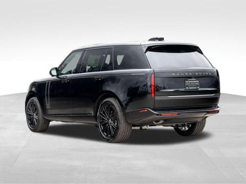 2025 Land Rover Range Rover P400 SE 7 Seat