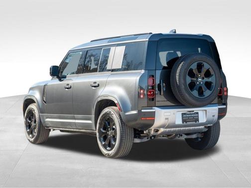 2025 Land Rover Defender P400 S