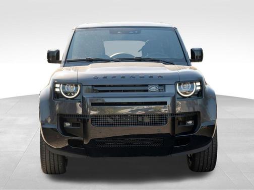 2026 Land Rover Defender 