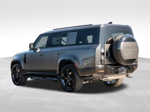 2026 Land Rover Defender 
