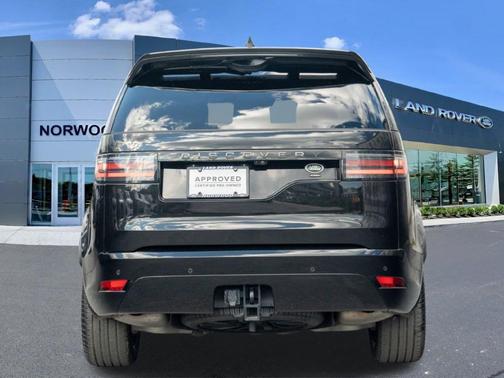 Santorini Black 2023 Land Rover Discovery P360 S R-Dynamic