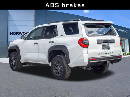 Ice 2025 Toyota 4Runner SR5