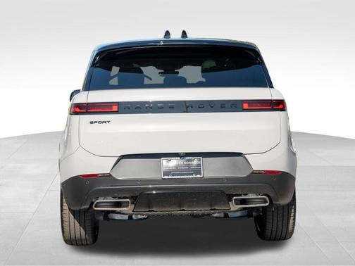 2025 Land Rover Range Rover Sport P360 SE