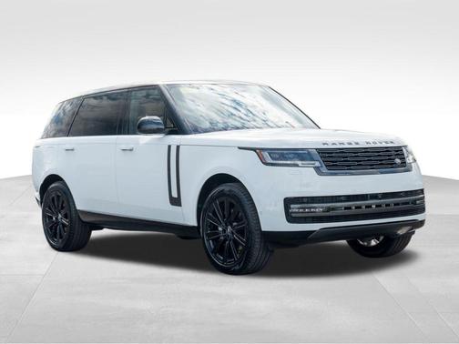 2025 Land Rover Range Rover P400 SE 7 Seat