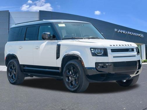 Fuji White 2026 Land Rover Defender P400 X-Dynamic SE