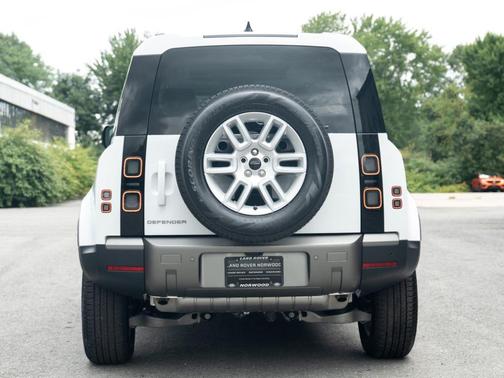 Fuji White 2026 Land Rover Defender P300 S