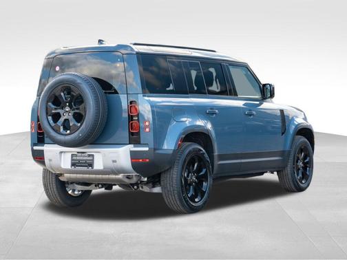 2025 Land Rover Defender P300